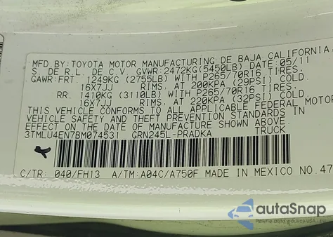 2011 Toyota Tacoma Base V6 z USA, uszkodzony, nr VIN 3TMLU4EN7BM074531